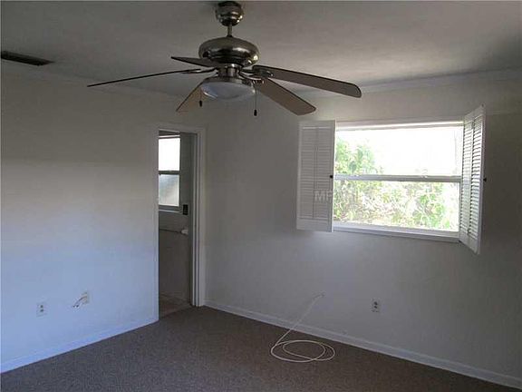 5th image of 1875 Brentwood Dr