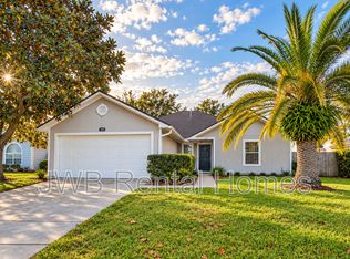10850 Wahine Dr N, Jacksonville, FL 32246
