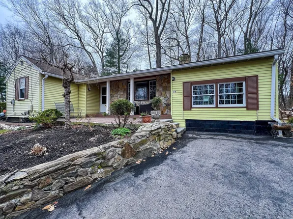 56 Rockridge Rd, Framingham, MA 01701