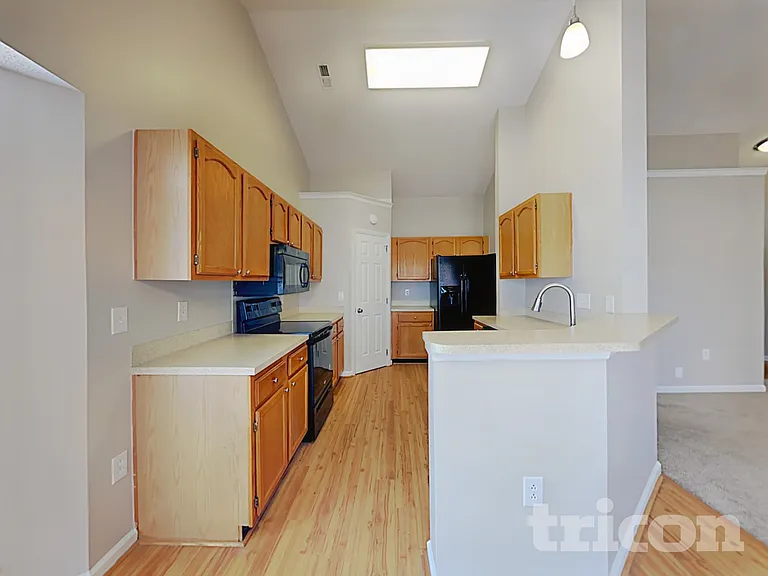 5207 Hedgecrest Pl — Photo 7