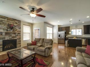 3615 Eagle Ridge Dr, Woodbridge, VA 22191