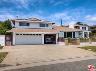 7705 W 83rd St, Playa Del Rey, CA 90293