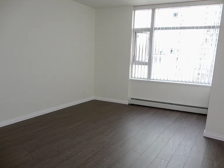1199 Marinaside Cres #3003 — Photo 9