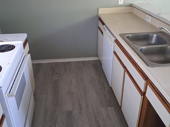5th image of 100 Bluebonnet Dr #Na