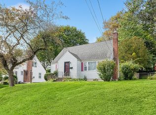 9 Federal St, West Hartford, CT 06110