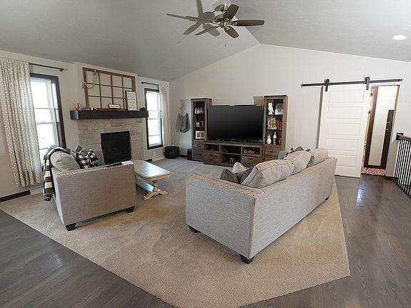 3rd image of W5046 Birchwood Dr