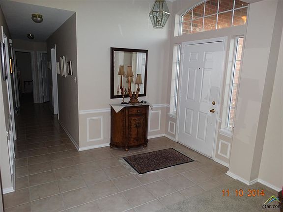 4th image of 1901 Waterton Cir