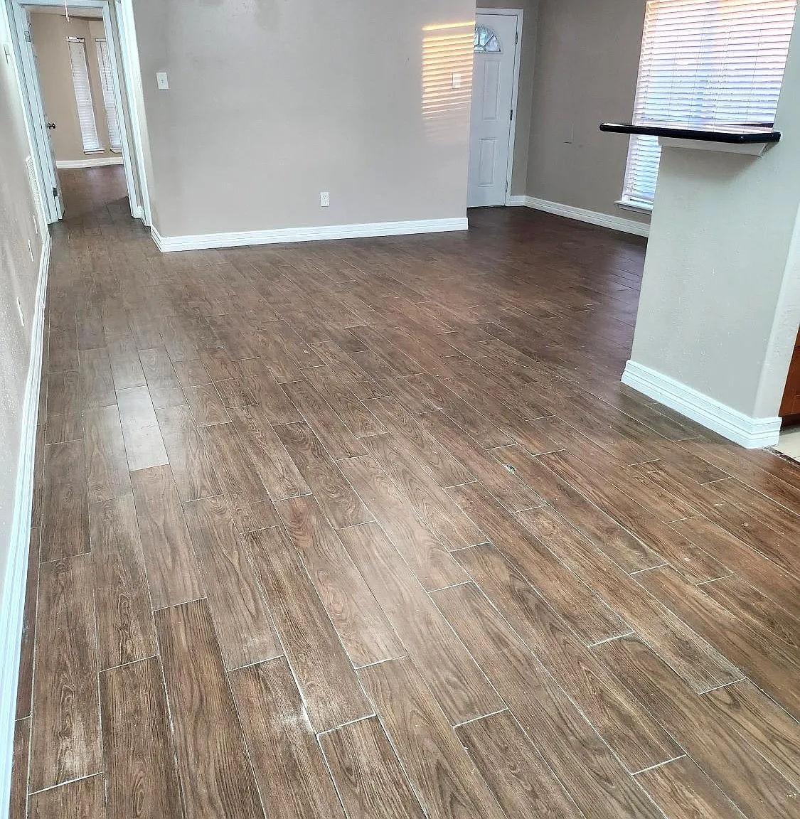 3 bed, 2.0 bath, 1453 sqft, $1,795 — Photo 3