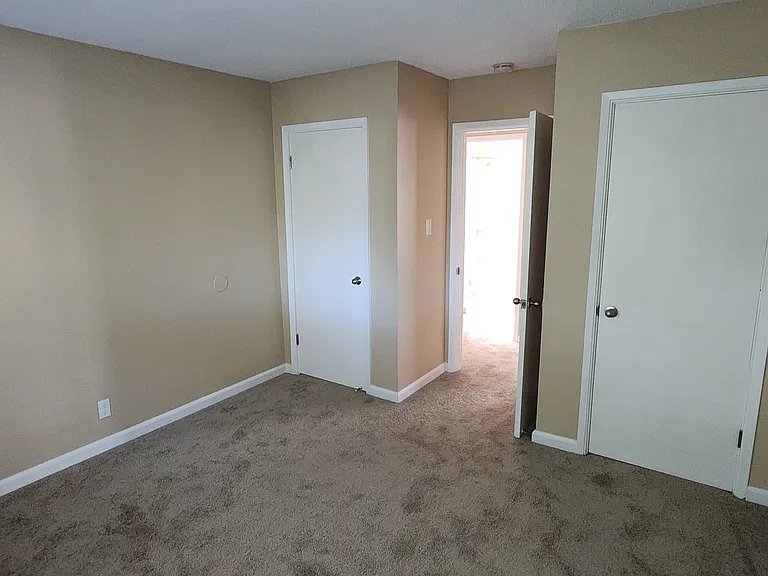 Arden Town Apartments — Photo 12