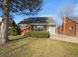 7826 Polk St, Taylor, MI 48180