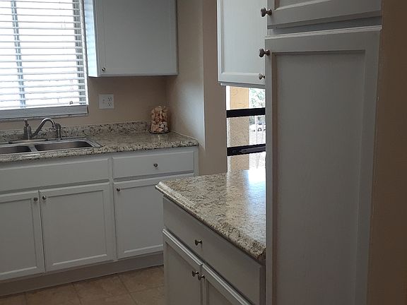 3rd image of 3768 Lake Bayshore Dr