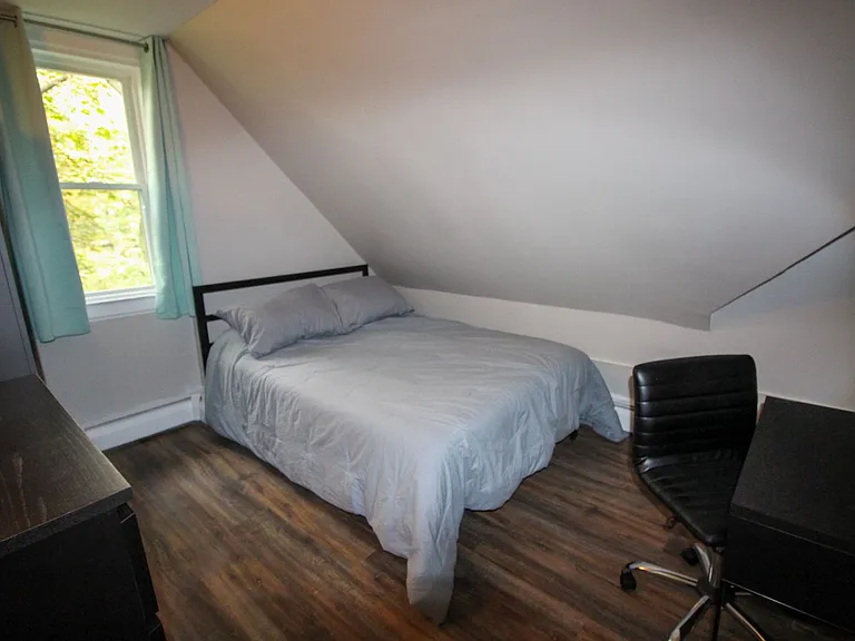 522 Stewart Ave — Photo 180