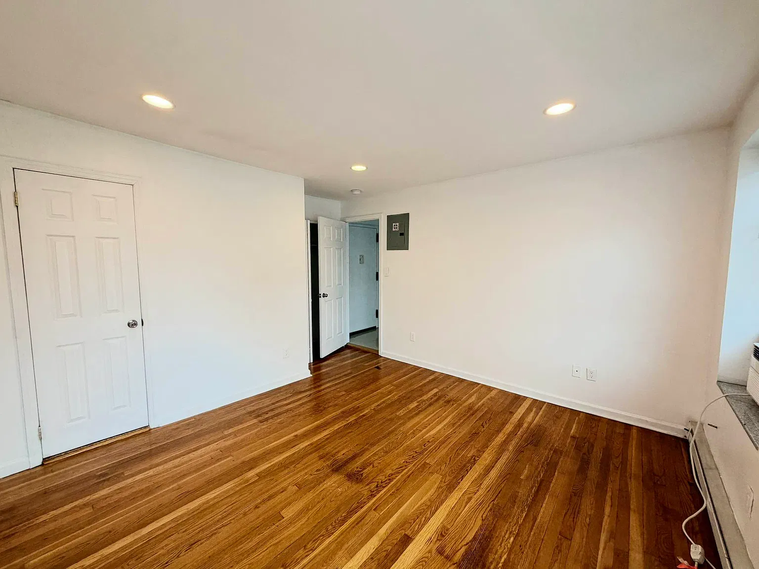 545 2nd Avenue — Photo 3