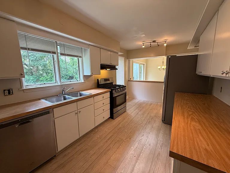 Kitchen w/ small eat in space. No picture of dining room attached.