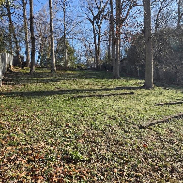 2nd image of 607 Mississippi Ave