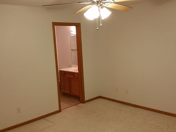 5th image of 30 Cherry Ct APT 3