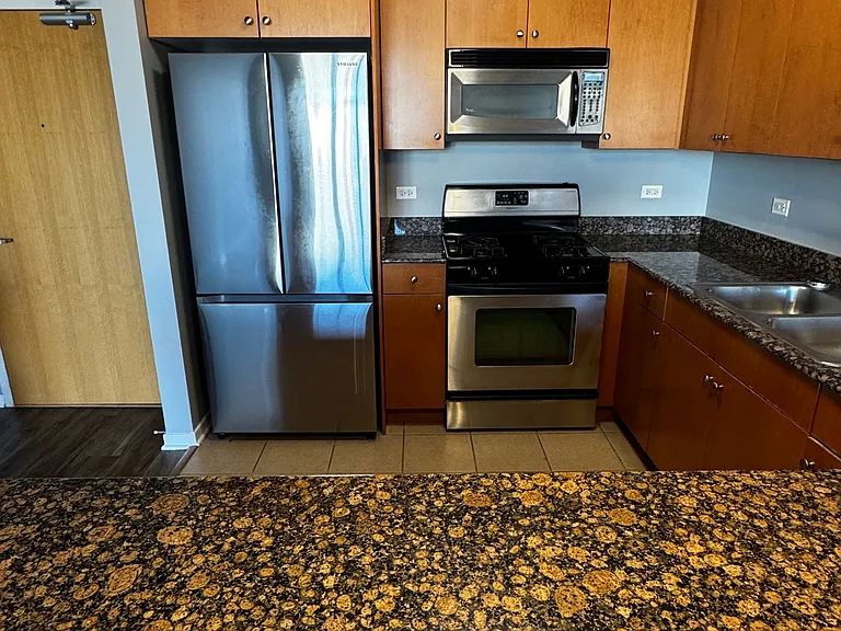7243 Madison St #319 — Photo 3