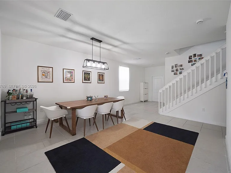 2629 SE 24th Pl — Photo 4