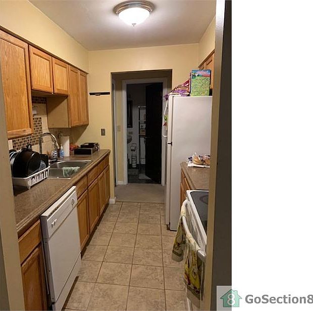 2nd image of 23435 S Western Ave #B