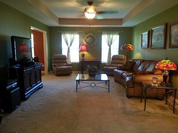 2nd image of 204 Homestead Dr