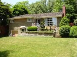 156 Mayfair Dr, Pittsburgh, PA 15228