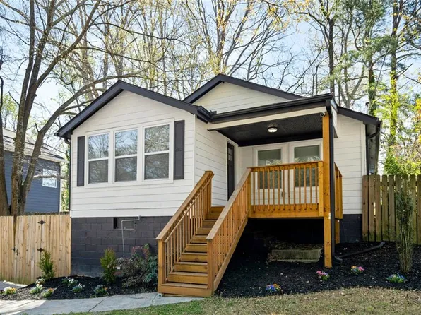 1422 Kennesaw Dr NW, Atlanta, GA 30318