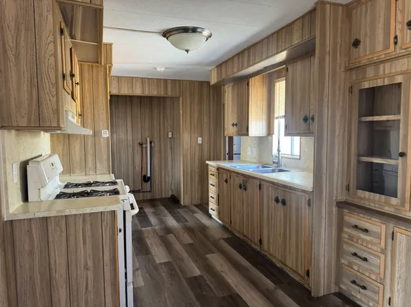 1805 Surf And Sand Dr, Bullhead City, AZ 86442