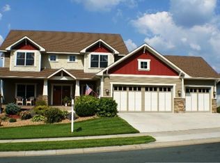 9063 Whispering Oaks Trl, Shakopee, MN 55379