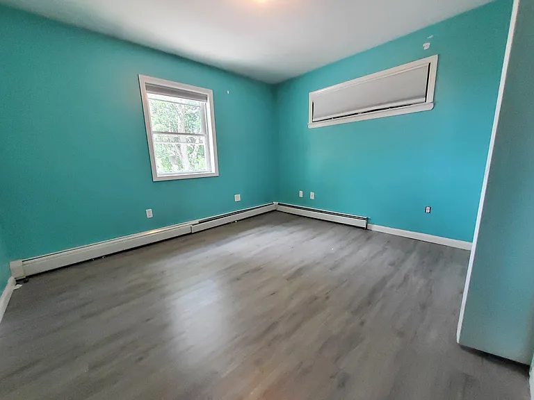469 Hillside Rd — Photo 8