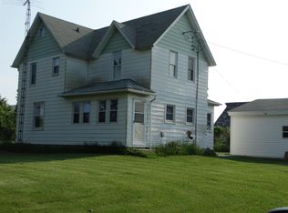 1333 Badger Rd, Waukon, IA 52172