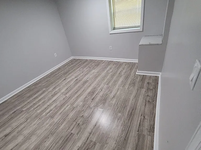 7 E Gibbons St #1 — Photo 9