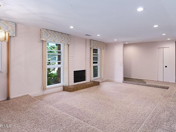 5th image of 3353 Pembridge St