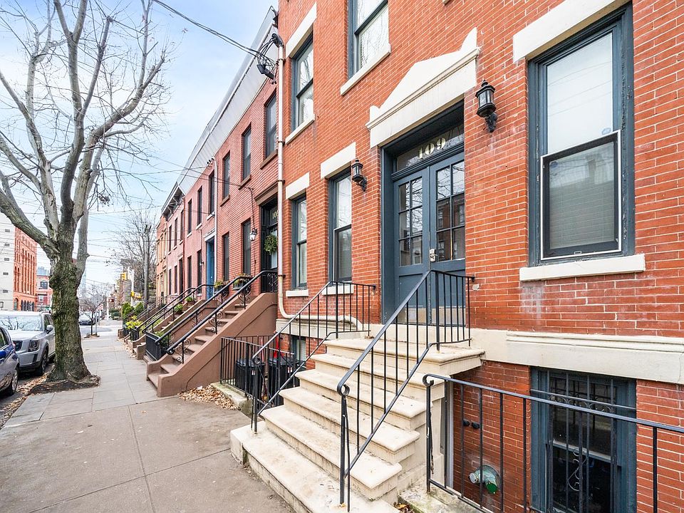 1st image of 109 Erie St APT 3R