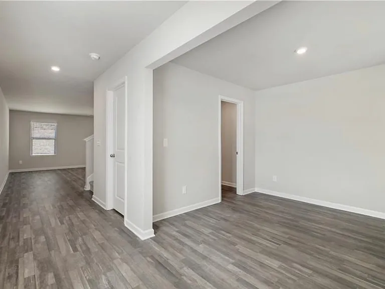 40 Ray Dr — Photo 7