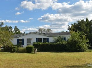 9587 S Trace Rd, Milton, FL 32583