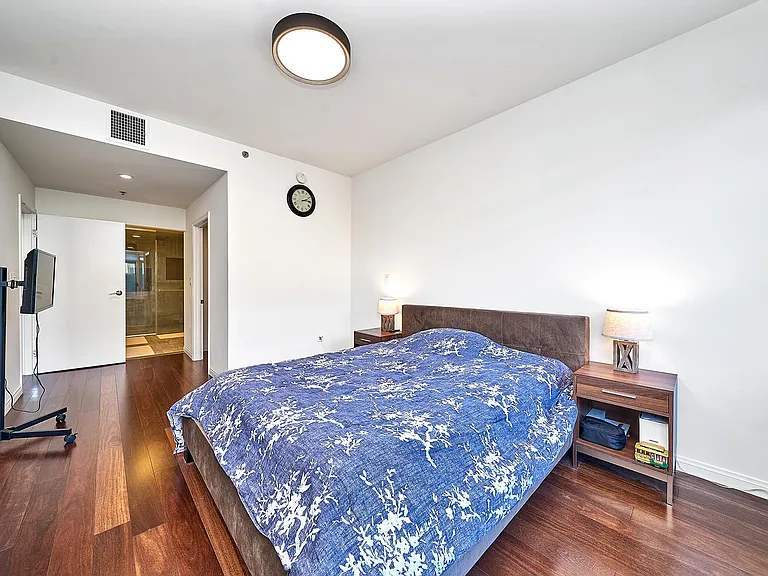 3785 Wilshire Blvd #704 — Photo 18