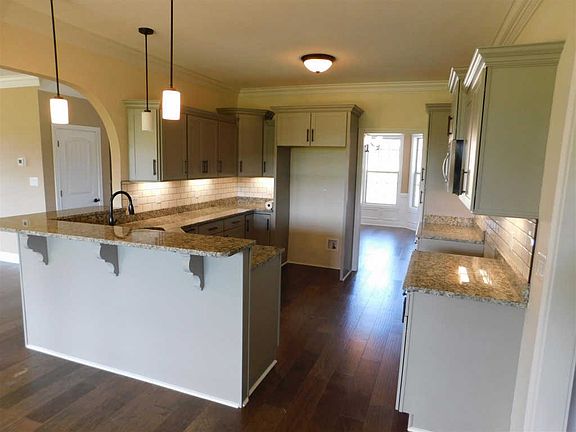 5th image of 1032 Chagford Dr