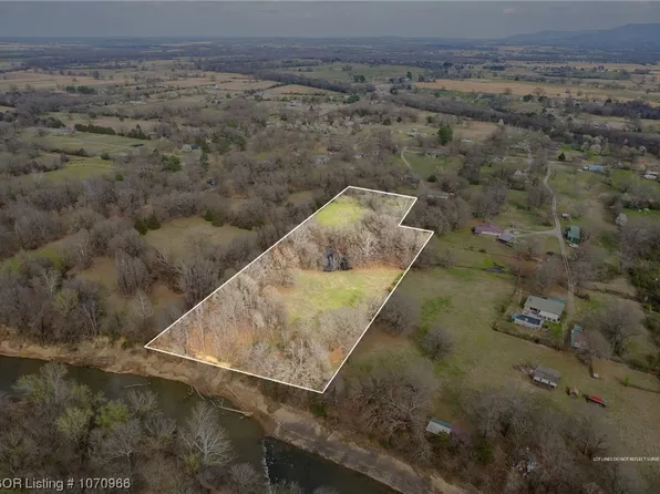 Riverside Rd, Poteau, OK 74953