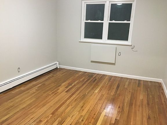 2nd image of 2805 Newtown Ave