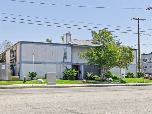 7100 Woodman Ave #105, Van Nuys, CA 91405