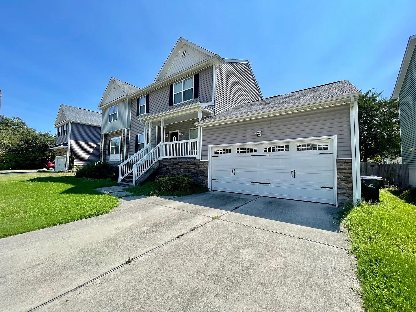 Stunning 4 Bedroom, 2.5 Bath Home Just 3 Blocks to Chesapeake Bay — Photo 3