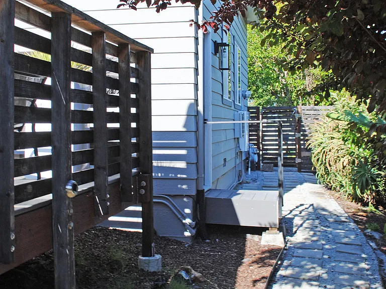 391 Summit Dr — Photo 21