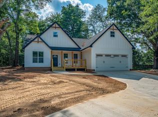 10622 Augusta Rd, Belton, SC 29627