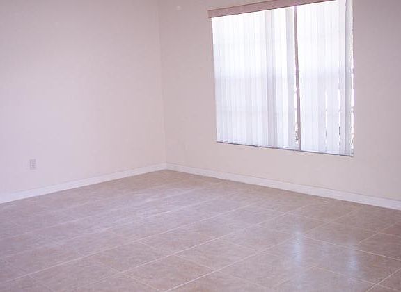 5th image of 2216 Bridgewood Trl