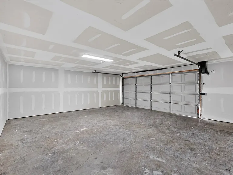 1004 Cross Bend Rd — Photo 36