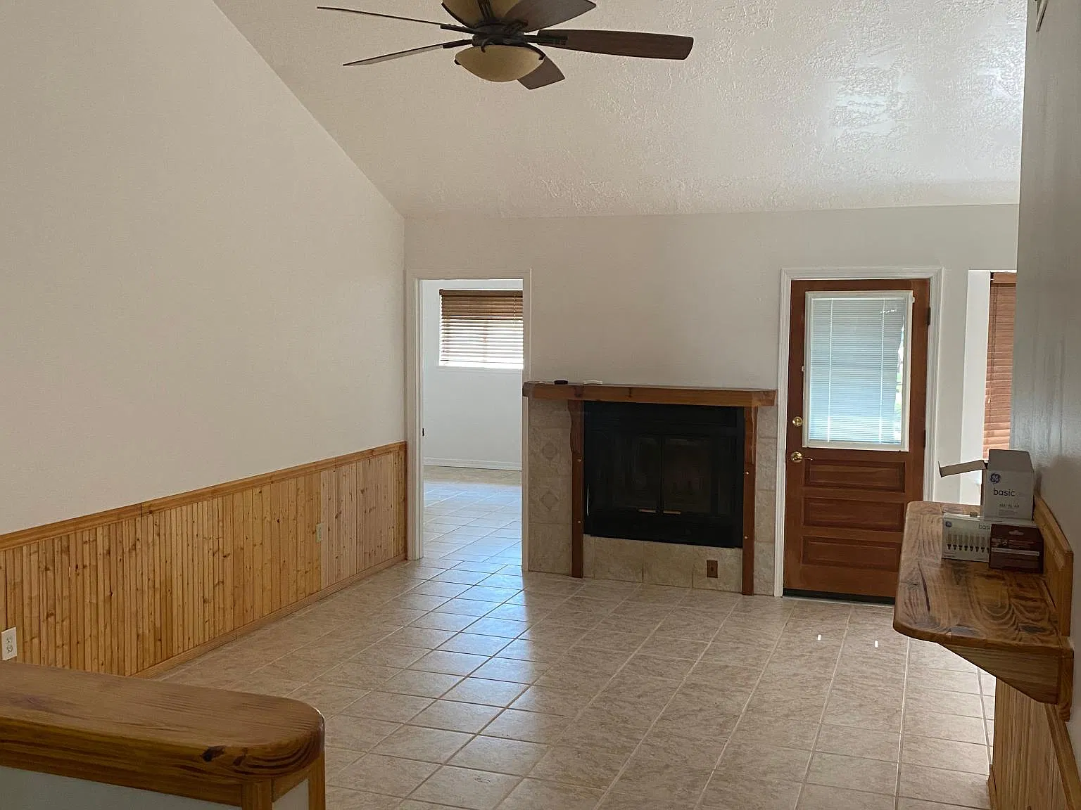 4 bed, 1564 sqft, $2,200 — Photo 3