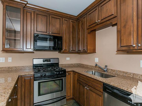 5th image of 4836 N Paulina St