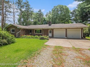 7047 Birchwood Dr, Mount Morris, MI 48458