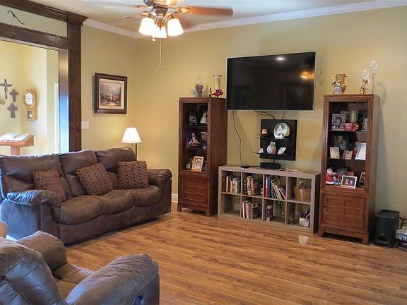 3rd image of 18859 Elderberry Ct