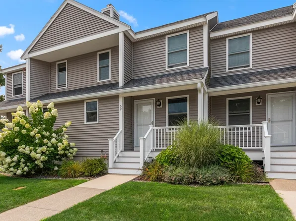 69 Sycamore Dr Unit 69, Leominster, MA 01453